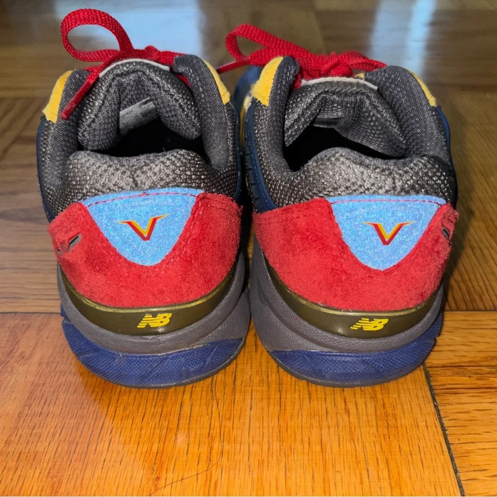 RARE New Balance 990v5 x Shoe City x EAT pre-school sneakers - SIZE 3Y - Picture 3 of 6